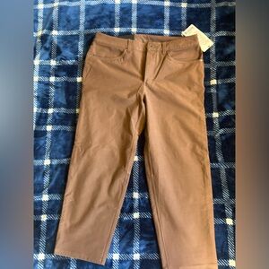 Lululemon men’s cropped pants. New with tag size 34